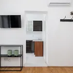 Studio Apartment With Ac - Dluga 65